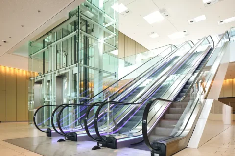 essen-hq-escalator-and_elevator-reference_image_w886